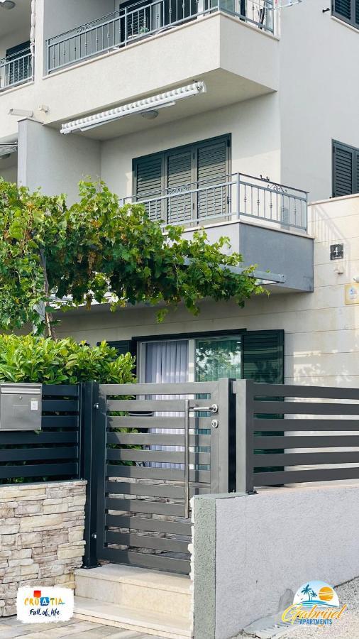 Gabrijel Apartments Makarska 1 Exterior foto